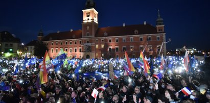 Prounijne manifestacje w całej Polsce. Padły mocne słowa, choć próbowano je zagłuszyć [RELACJA]