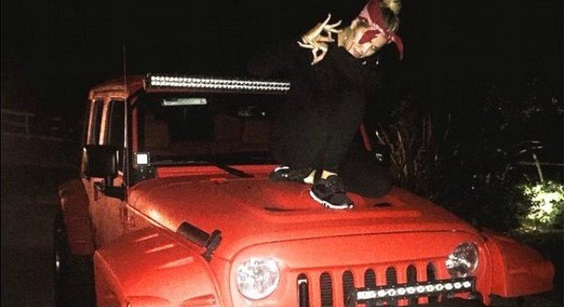 Khloe Kardashian and rapper, The Game go a long time back and she was spotted having fun on his newly acquired SUV