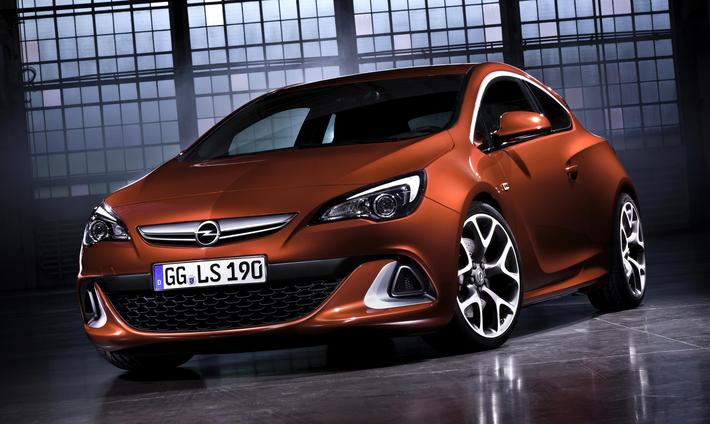 Opel Astra GTC coupe
