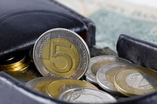 Propozycja pracy pracownika 120 godzin w ramach poprzedniego wynagrodzenia. Tak w Grupie Azoty. Czy to nowy standard w firmach z kłopotami?