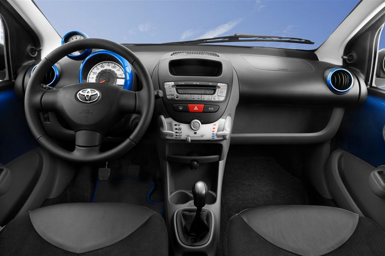 Toyota Aygo: trzeci do gry (pierwsze zdjecia po modernizacji)