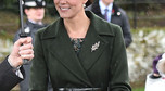 Księżna Kate z rodziną królewską wracają z nabożeństwa