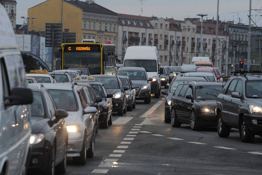 Korek samochodowy we Wrocławiu