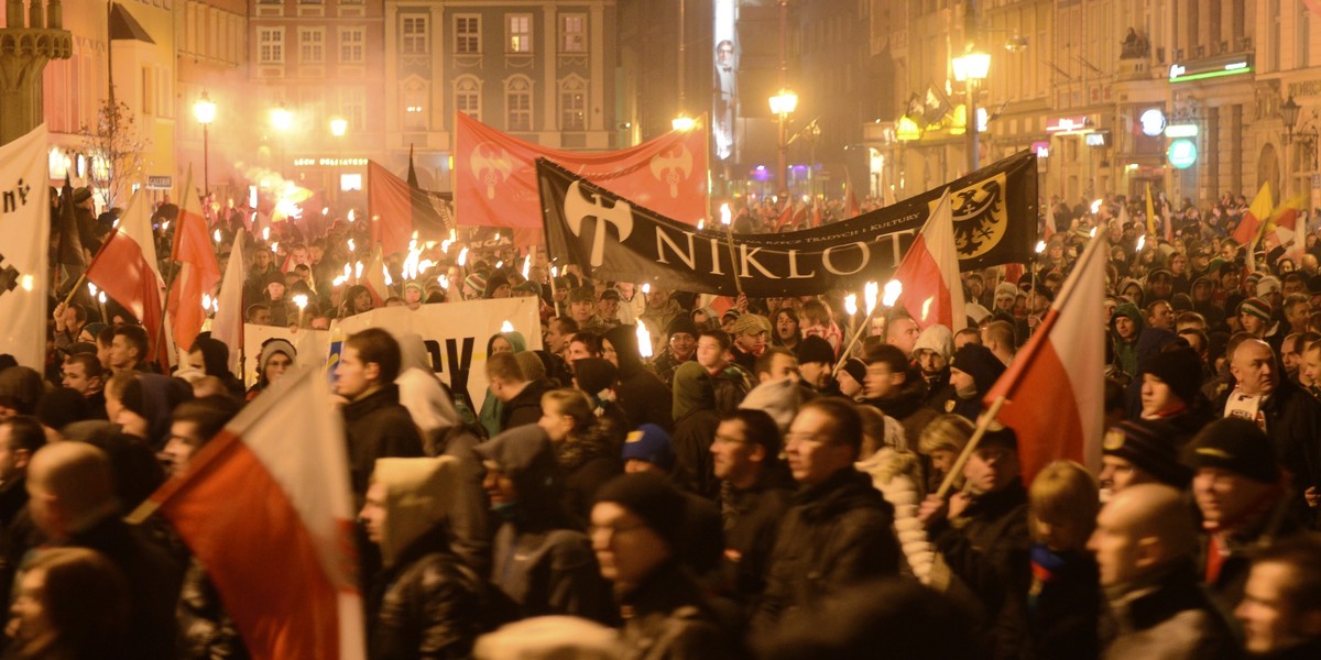 Prezydent doniósł na narodowców do prokuratury