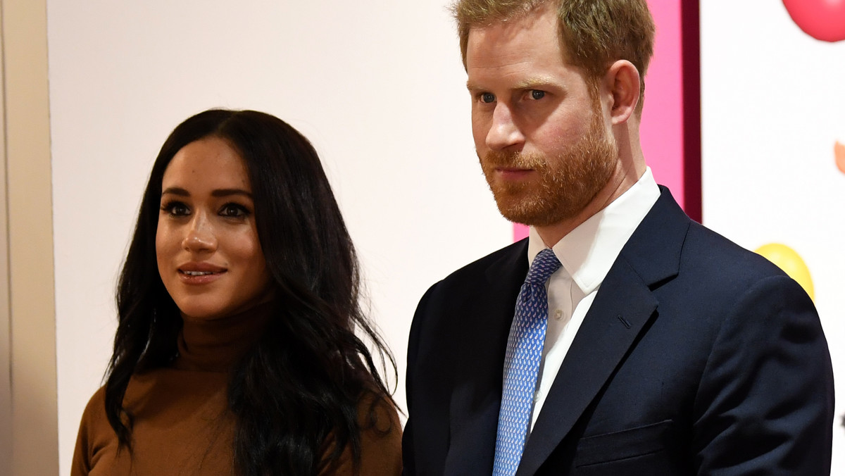 Meghan i Harry: niezręczna sytuacja podczas oficjalnego spotkania. Media krytykują