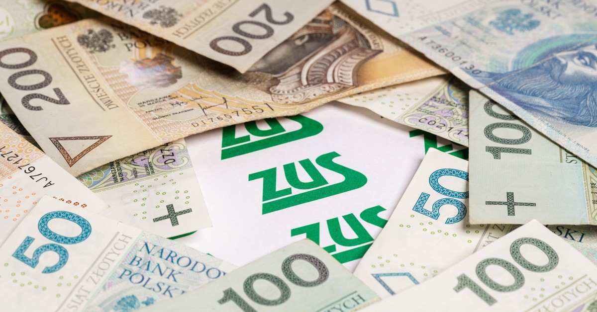 ZUS przelał "czternastki" na konta emerytów [PODSUMOWANIE]