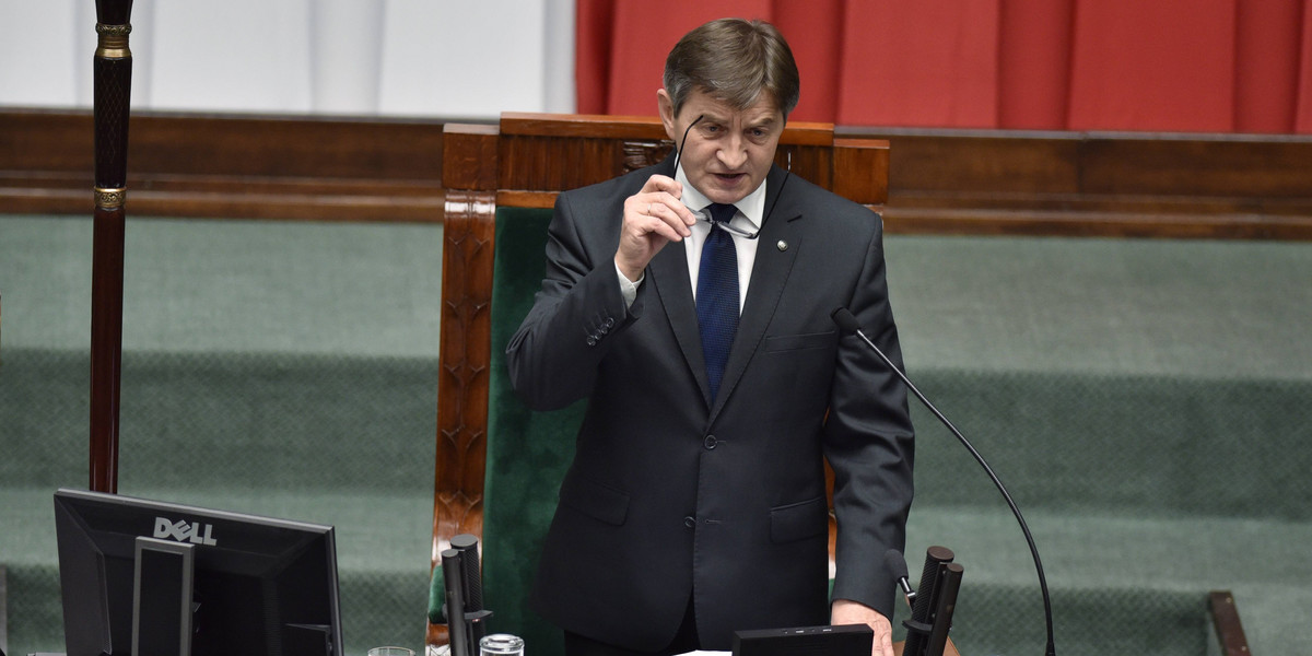 Kuchciński chce nowej ustawy o Trybunale Konstytucyjnym
