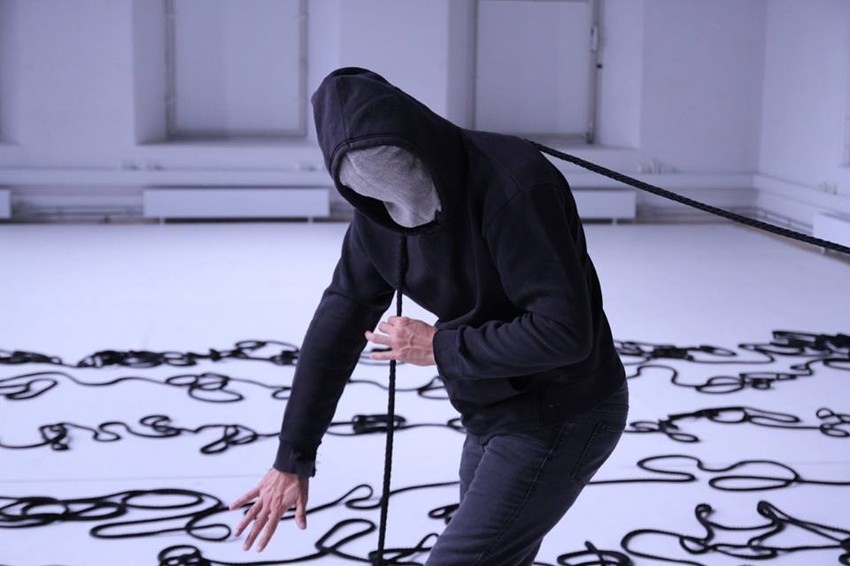 Scena iz performansa "Beauty of accident"