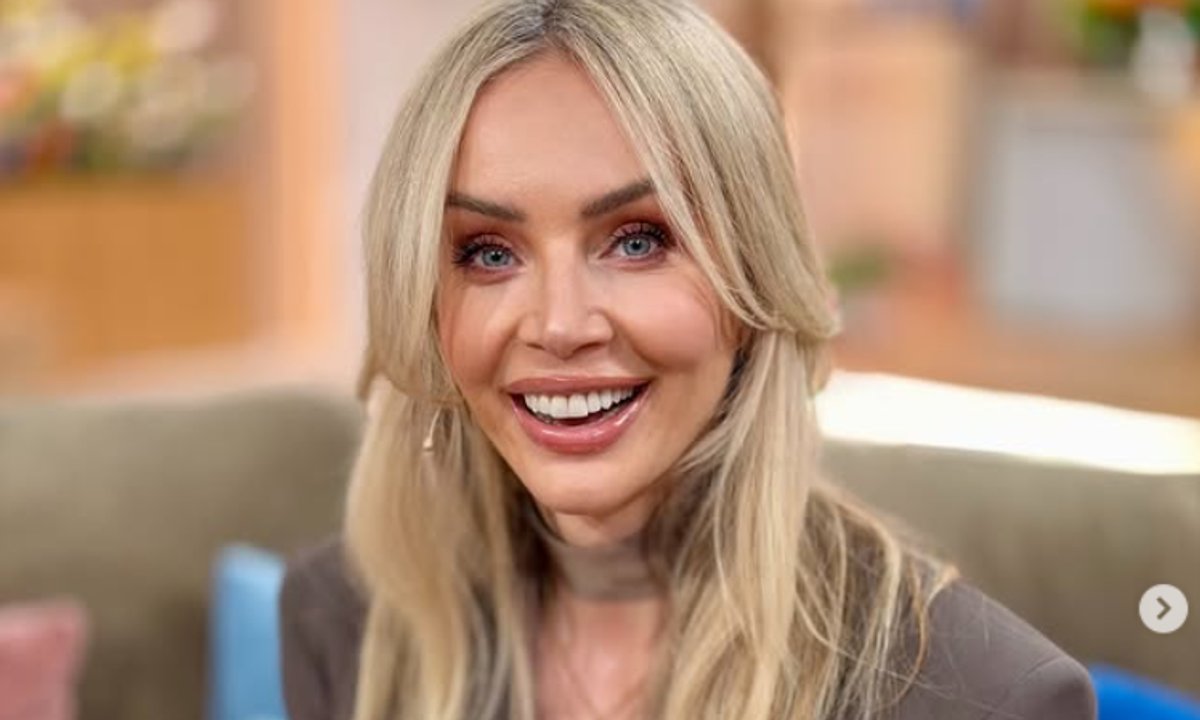 Agnieszka Woźniak-Starak w luźnym garniturze. Ten kolor to hit wiosny