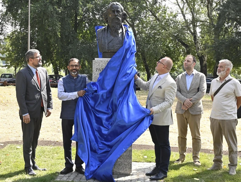 Rabindranat Tagore spomenik 20210713 tanjug predrag mitic beograd Di022733212 preview