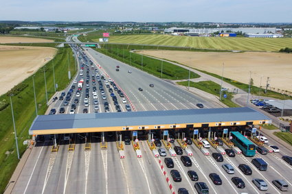 Zaczynają obowiązywać nowe przepisy dotyczące opłat na autostradach