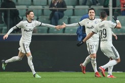 Legia nadrobiła zaległości. Termalica rozgromiona w Warszawie [WIDEO]