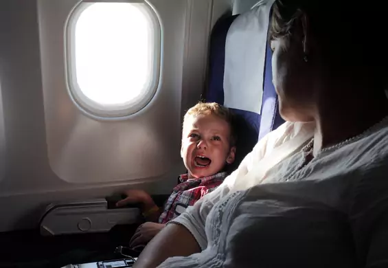 Linia lotnicza uruchamia nową opcję: wybierz miejsce z dala od płaczącego dziecka