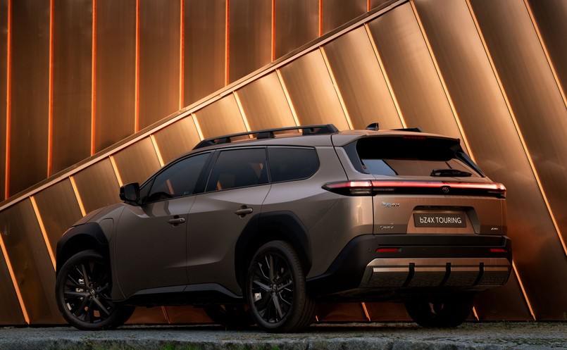 Nowa Toyota bZ4X Touring