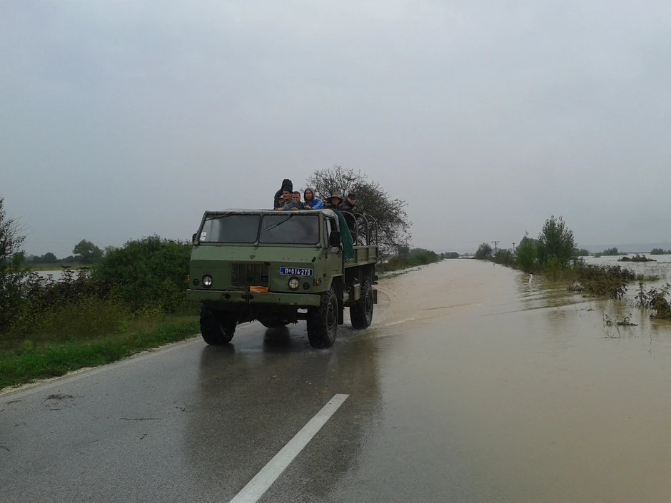 Nekim putevima je moguće proći samo teretnim vozilima