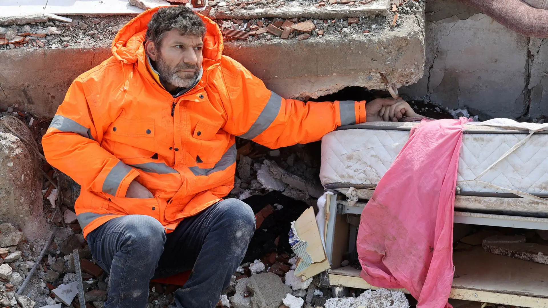 To zdjęcie stało się symbolem tragedii trzęsienia ziemi. "Ból nie do zniesienia"