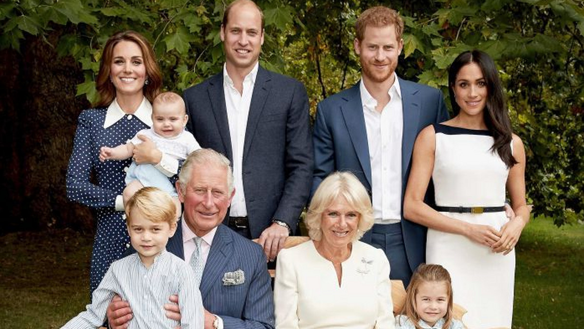 Koronawirus: jak radzi sobie w izolacji brytyjska rodzina królewska?