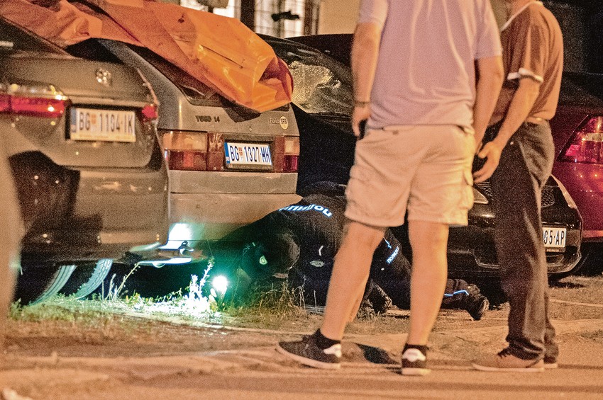 Pre nego što je ubijen, Žanić, navodno, pod komšijin automobil bacio neki predmet