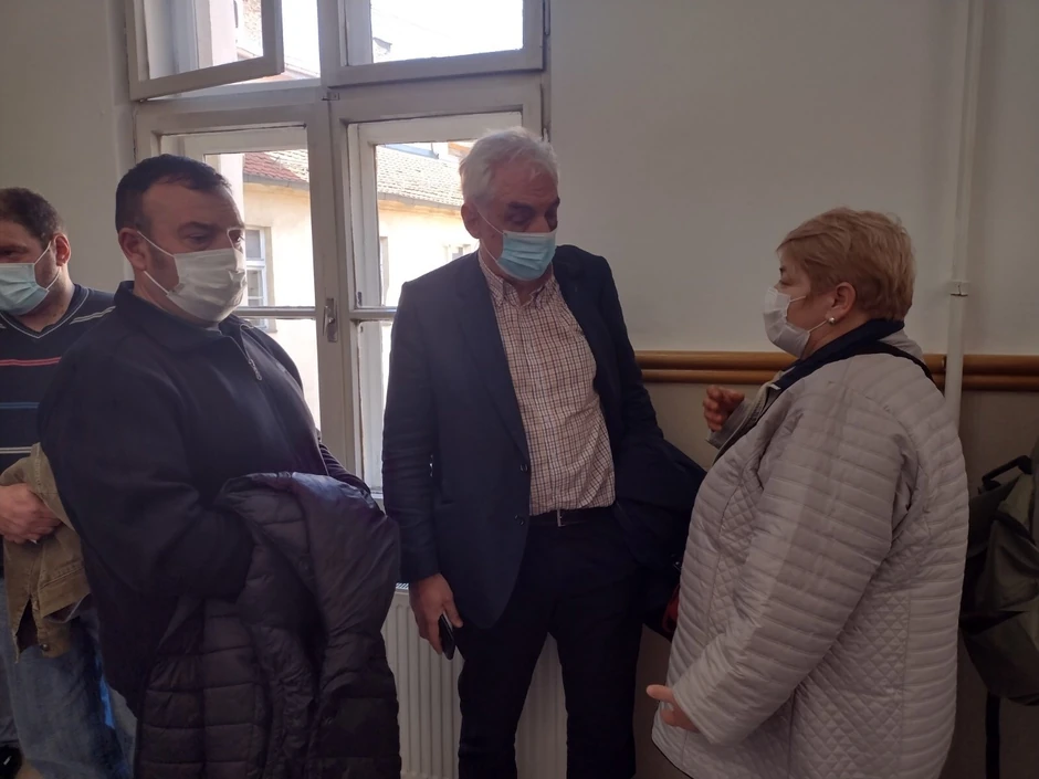 Mirjana i Srđan Aleksić sa advokatom Božom Prelevićem