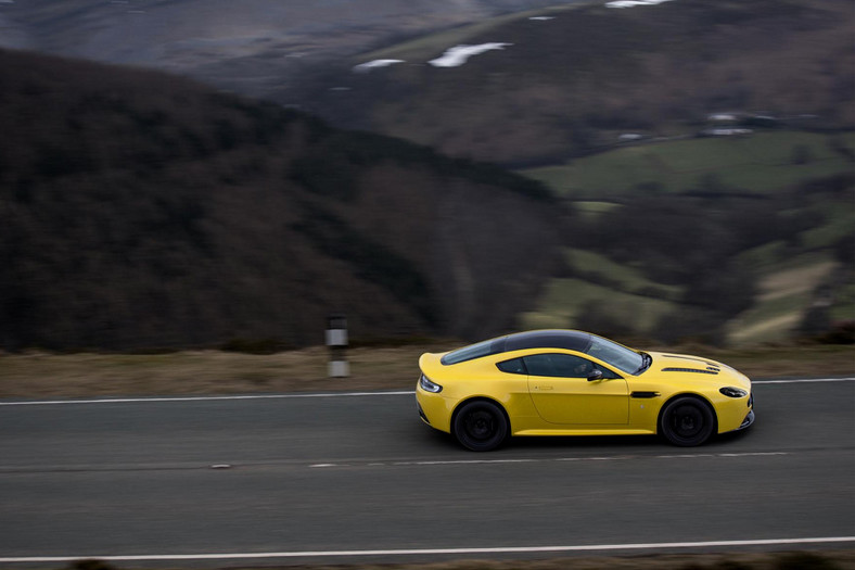 Aston Martin V12 Vantage S