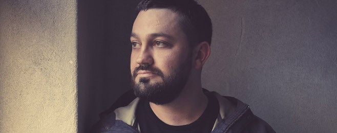 Fritz Kalkbrenner, 5 lutego 2015, Warszawa, Basen
<br><br>
Fritz Kalkbrenner, niegdyś dziennikarz, teraz jeden z ważniejszych przedstawicieli berlińskiej sceny elektronicznej wystąpi live 13 listopada w Basenie.
<br><br>
Muzyk przyjedzie by zaprezentować materiał z nadchodzącego albumu “Ways Over Water”, który swoją premierę będzie miał 17 października nakładem wytwórni SOUL.
Będzie to trzeci w dorobku album artysty, na którym ponownie usłyszymy elektroniczne beaty ocieplone soulowymi dźwiękami.