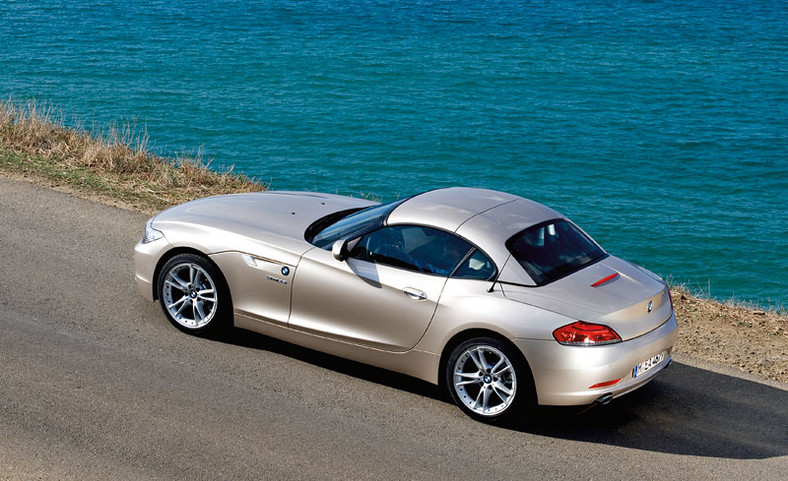 BMW: nowy Z4 Roadster wylądował w Warszawie (cena w Polsce)