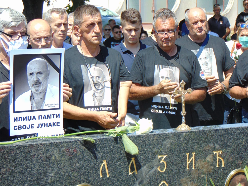  Borci iz Republike Srpske odali su prošle godine na Vidovdan počast dr Laziću na groblju u Nisu 