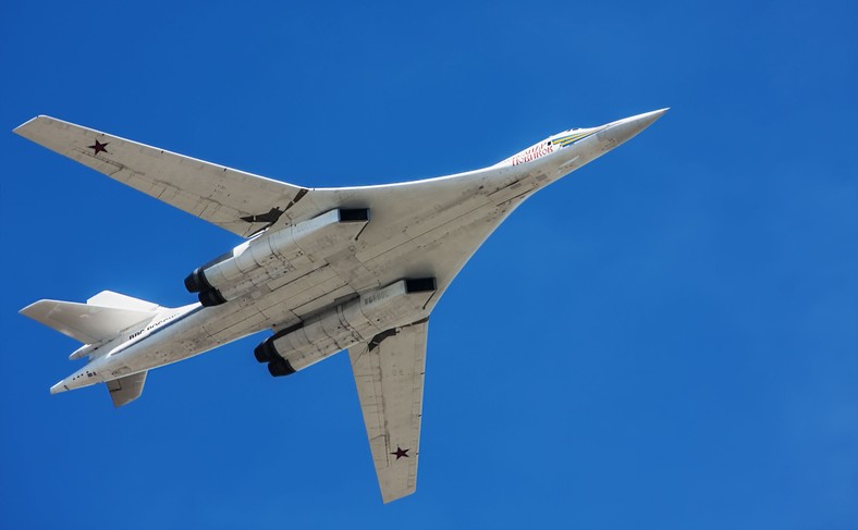 Rosyjski bombowiec strategiczny Tu-160.