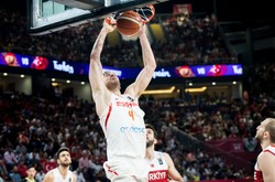 Piłka z finału ME koszykarzy w Polsce trafi na aukcję w Hiszpanii