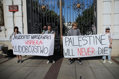Protesty w obronie Palestyny. 'Izrael okupuje - UW współpracuje'