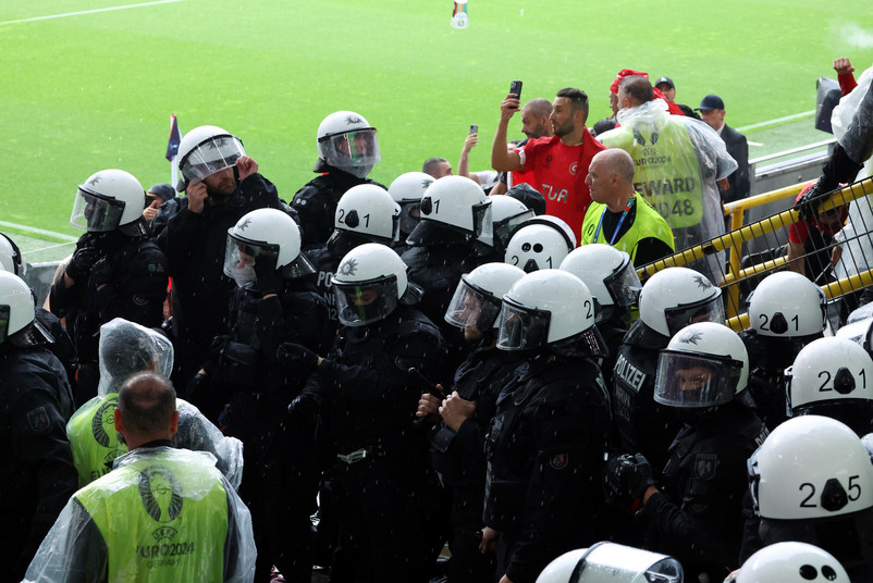 Zamieszki na meczu Euro 2024. Turcy i Gruzini bili się na trybunach