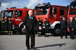 Ostatnie przemówienie Kaczyńskiego w tej kampanii. Wystąpienie zostało przerwane...