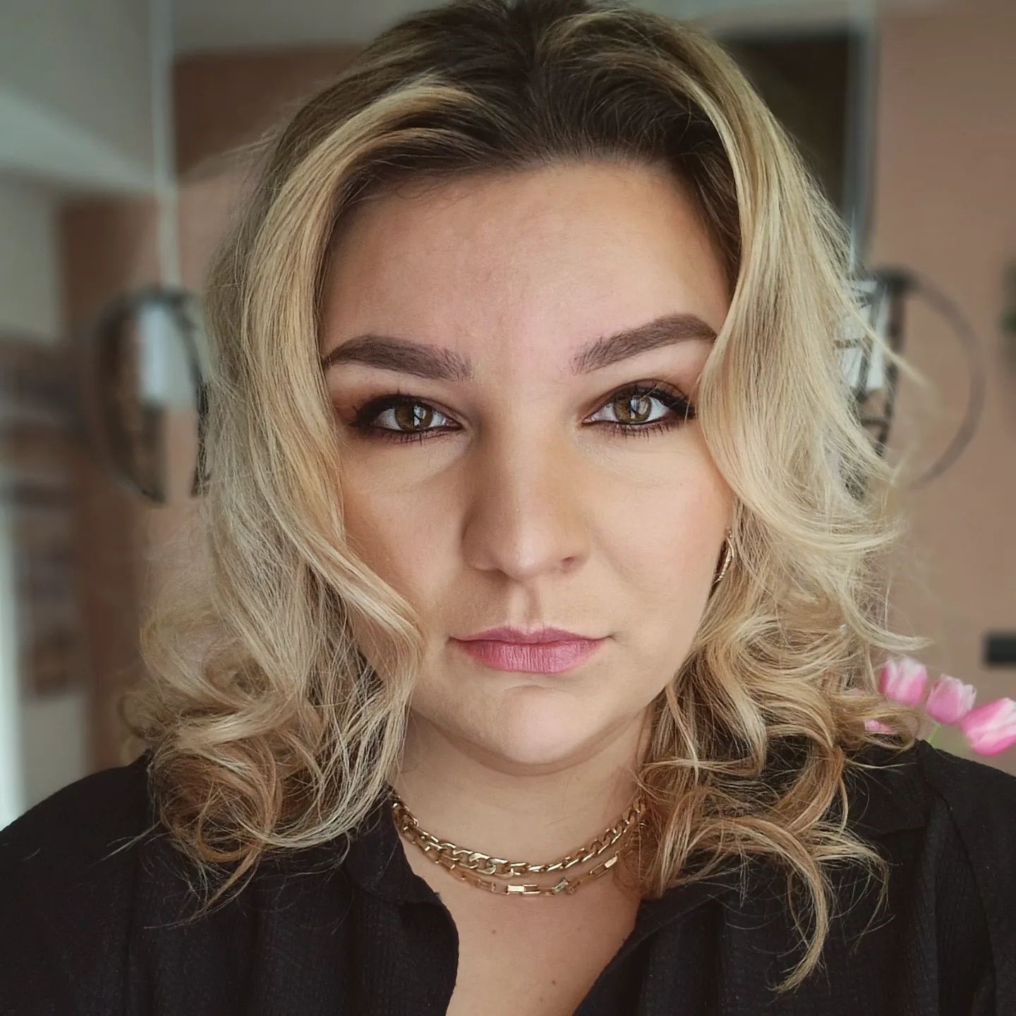 Komička Simona Salátová hľadá odborníka pre svojho syna .