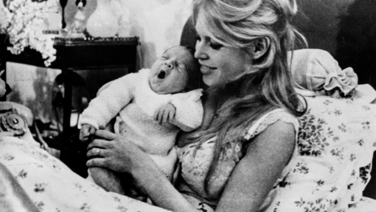 Brigitte Bardot nie chciała mieć dziecka. Biła się po brzuchu