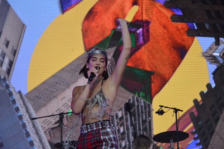 Dua Lipa podczas Orange Warsaw Festival. 1 czerwca 2018