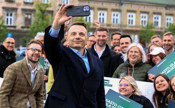 Konferencja prasowa kandydata na prezydenta Krakowa Łukasza Gibały