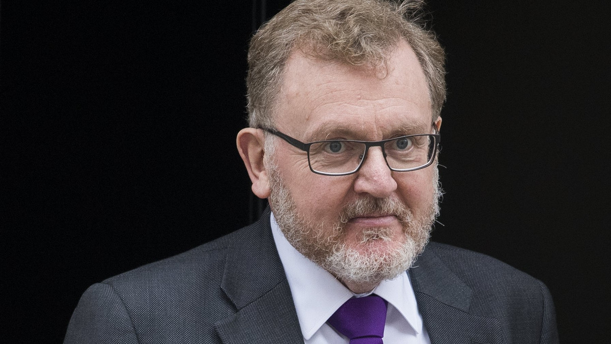 Brytyjski minister ds. Szkocji David Mundell oświadczył, że niemożliwe będzie przeprowadzenie prawomocnego referendum dotyczącego niepodległości Szkocji w terminie, którego domaga się szkocka premier Nicola Sturgeon, tj. między jesienią 2018 a wiosną 2019 r.