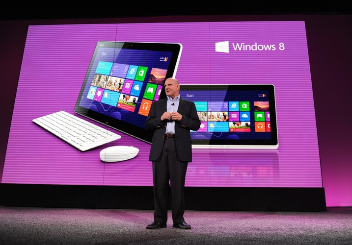 <b>2012: Windows 8</b>
<br><br>
25 października 2012 roku odbywa się wielka premiera systemu operacyjnego Windows 8 wraz z nowym 