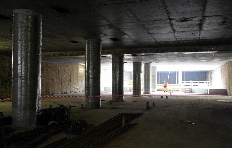 Prace budowlane są prowadzone równolegle na wszystkich stacjach II linii. Z miesiąca na miesiąc konstrukcje są coraz bardziej stabilne. Na zdjęciu: Budowa II linii metra - stacja Dworzec Wileński.