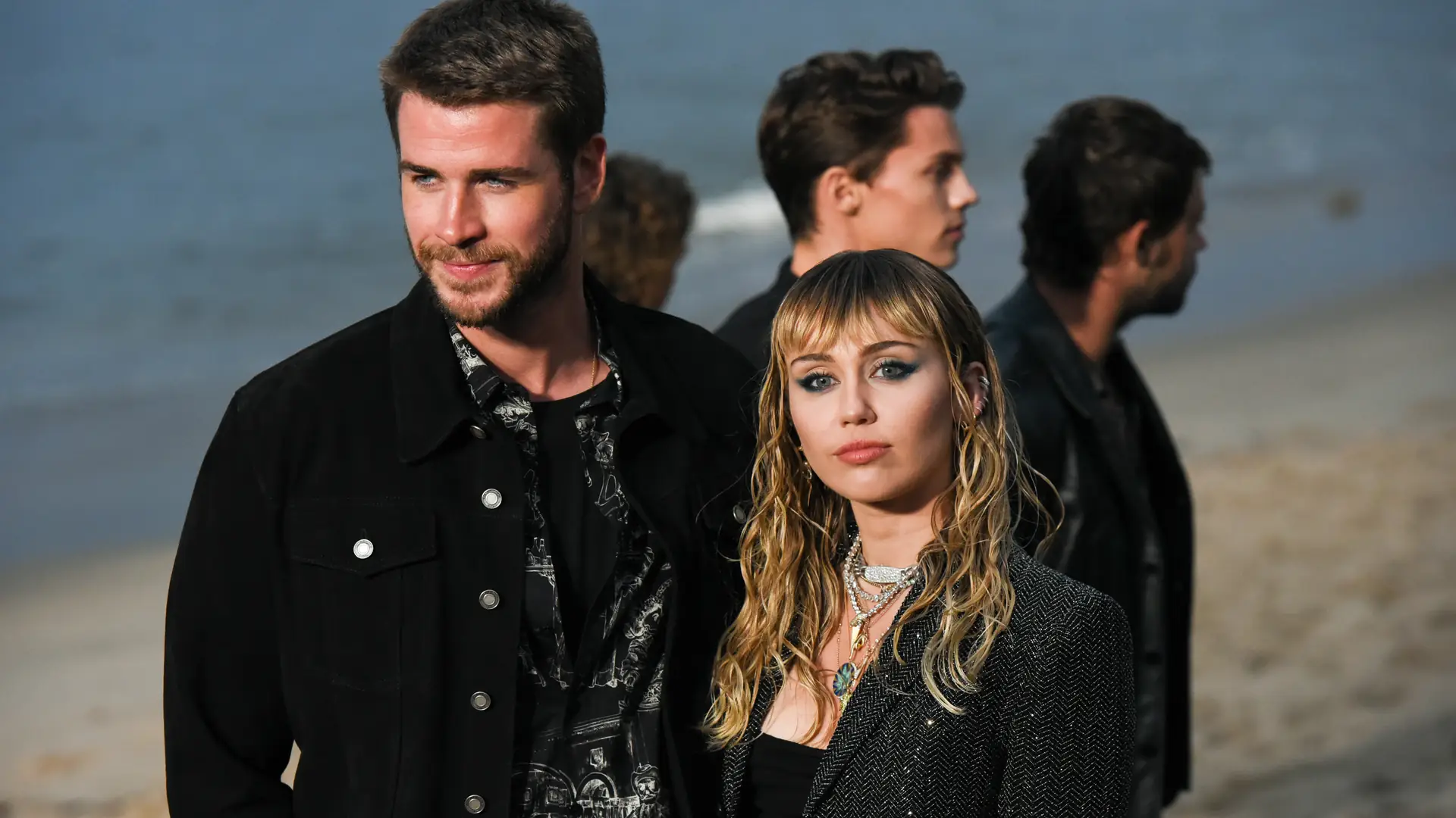 Miley Cyrus i Liam Hemsworth rozstali się. Małżeństwo trwało osiem miesięcy