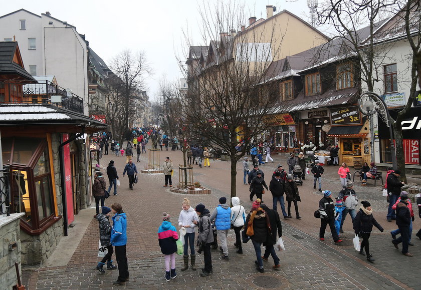 Nowa metoda oszustów. Tak nabierają turystów