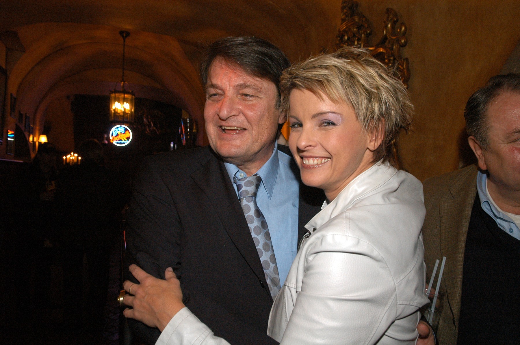 Český hudobník a skladateľ Ladislav Štaidl († 75) a Iveta Bartošová (†48).