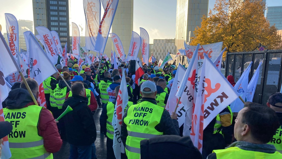 "Solidarność" w Luksemburgu. "Zamykamy TSUE!"