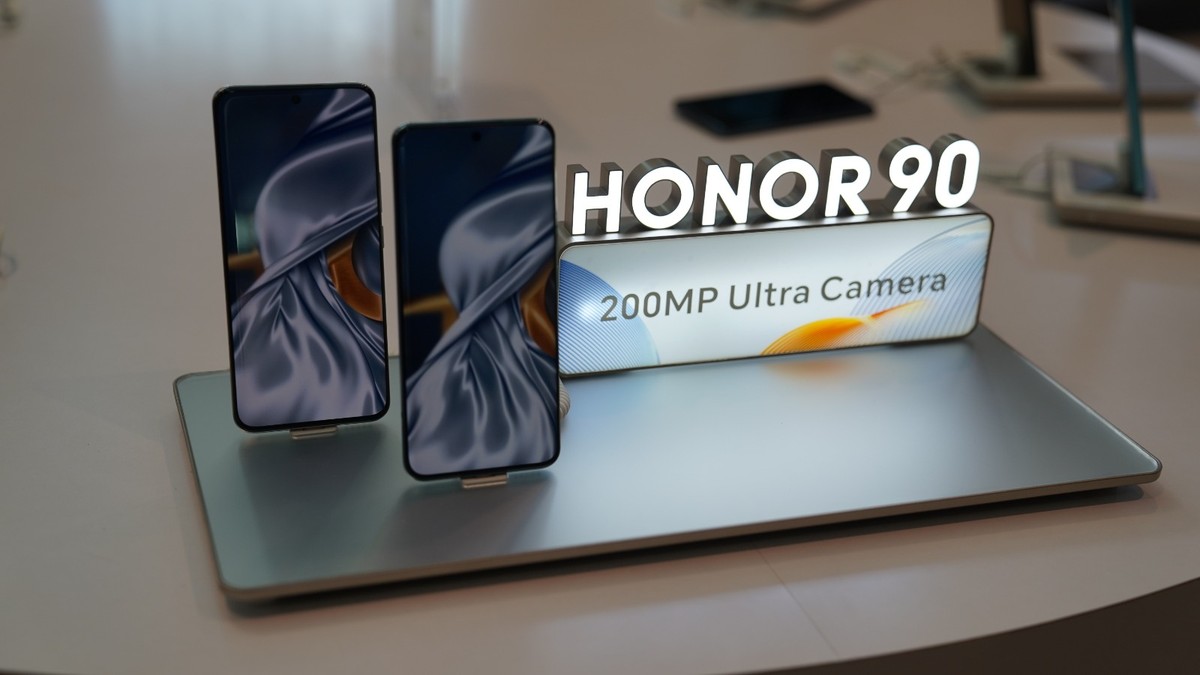 Kolejne nowości na „średniej półce”. Tym razem dwa smartfony pokazał HONOR