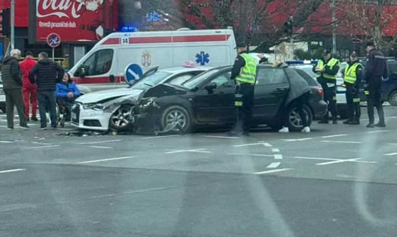 Saobraćajna nezgoda kod TC Ušće