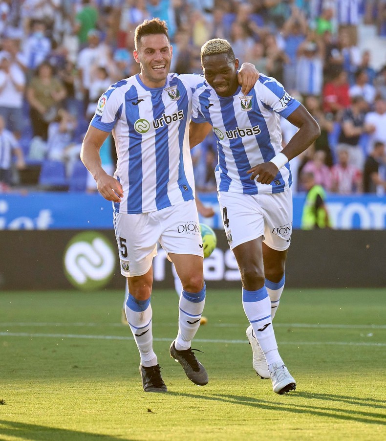 Kenneth Omeru celebra el gol de la temporada pasada. 