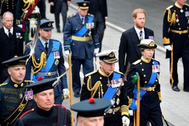 SAHRANA kralja Čarlsa isplanirana do detalja, poznato da li su Hari i Megan uključeni u CEREMONIJU POSLEDNJEG ISPRAĆAJA - Bakingemska palata spremna na NAJCRNJI SCENARIO