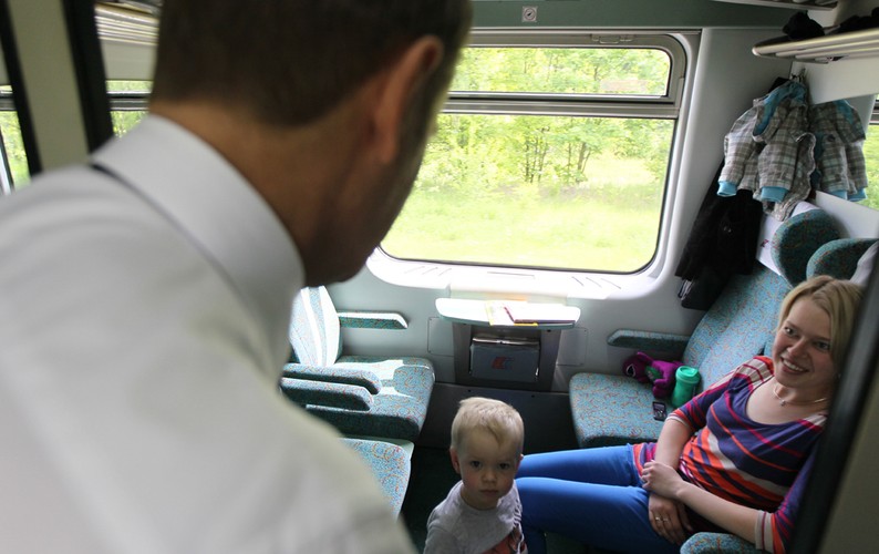 Donald Tusk w pociągu