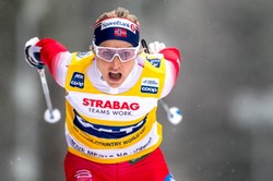 PŚ w biegach: Johaug nie dała szans rywalkom w Novym Mescie