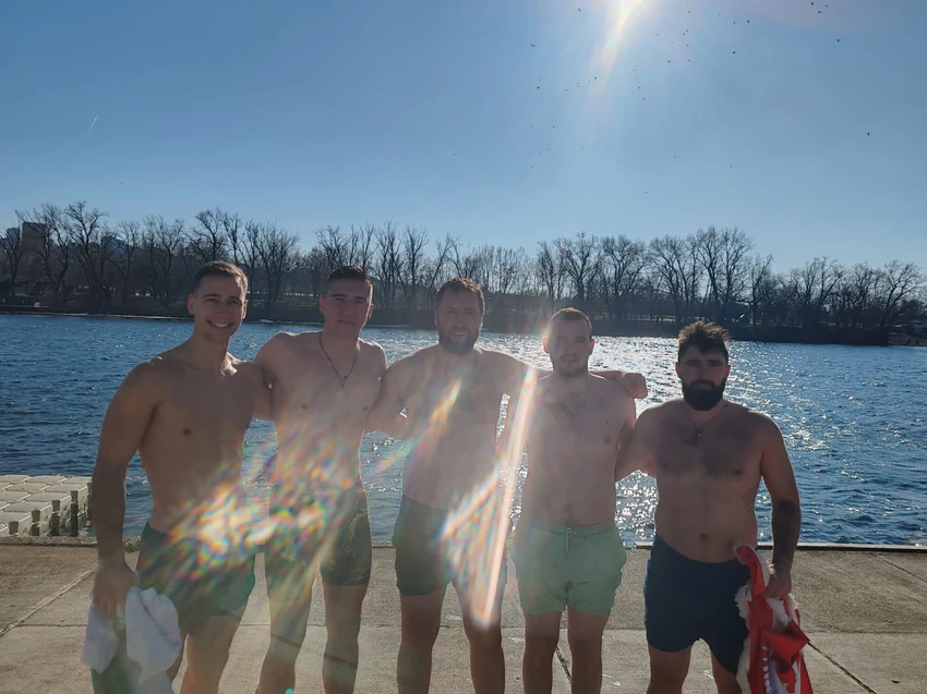 Pavle i Petar spremni za plivanje